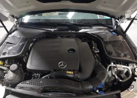 2021 Mercedes-Benz C 300 4Matic из США, поврежденный, VIN W1KWF8EB5MR635319